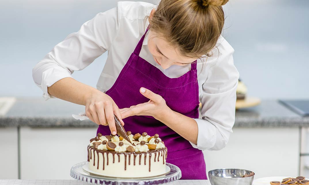 Basics of Baking & Cake Decorating