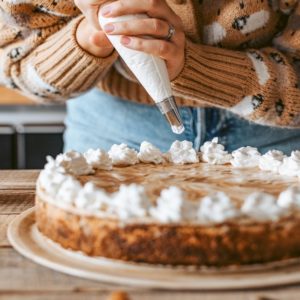 Bake and Decorate New York Cheesecake