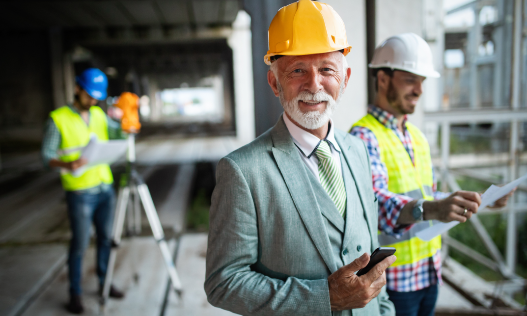 what is the role of a senior project manager in construction